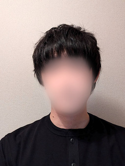 サトシ